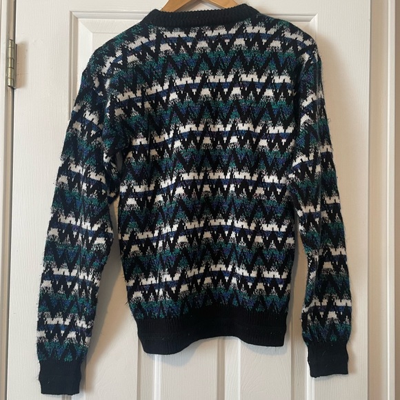 Tomorrow's Generation Black & Blue Chevron Vintage Sweater 0090 - Picture 2 of 3